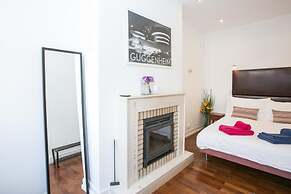 LV Premier Chiado CH3 Views Central AC Lift