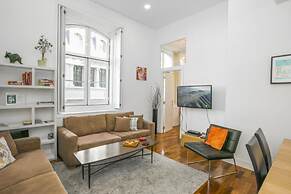 LV Premier Chiado CH3 Views Central AC Lift