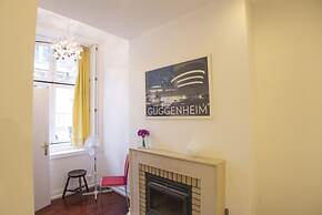 LV Premier Chiado CH3 Views Central AC Lift