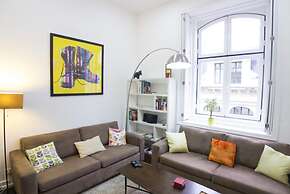 LV Premier Chiado CH3 Views Central AC Lift