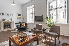 LV Premier Chiado CH4 Spacious Central Elevator