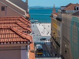 LV Premier Baixa CN1 AC Elevator Central Views