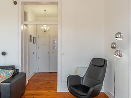 LV Premier Baixa CN1 AC Elevator Central Views