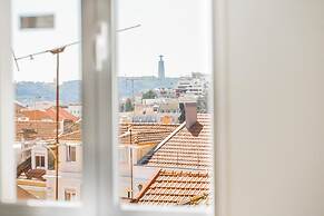 LV Premier P Real PI1 Central River Views Terrace