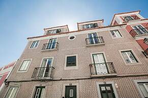 LV Premier P Real PI1 Central River Views Terrace