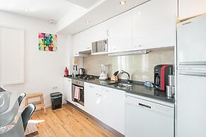 LV Premier P Real PI1 Central River Views Terrace