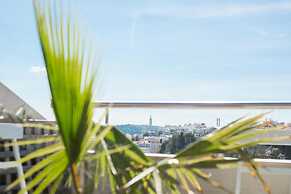 LV Premier P Real PI1 Central River Views Terrace