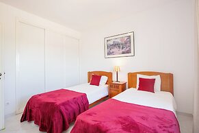 Amazing 2-bedroom Appartment With big Terrace!