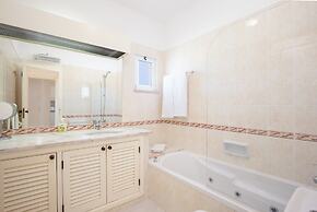 Amazing 2-bedroom Appartment With big Terrace!