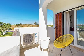 Amazing 2-bedroom Appartment With big Terrace!