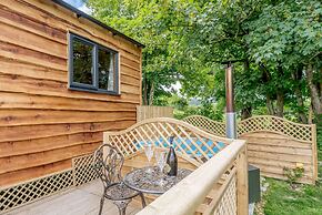 Stag Lodge Pod