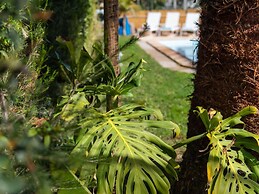 Lvpremier LA1 Heated Pool Jacuzzi AC Garden