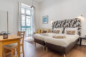 LV Premier Chiado CH9 Elevator Balconies Center