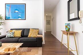 LV Premier Chiado CH9 Elevator Balconies Center