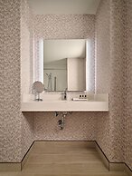 Great Blue Heron Hotel