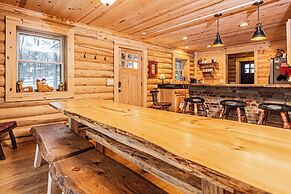 Big Log Lodge by Taylor Made Deep Creek