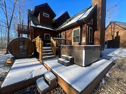 Big Log Lodge by Taylor Made Deep Creek