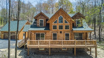 Big Log Lodge by Taylor Made Deep Creek