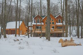 Big Log Lodge by Taylor Made Deep Creek