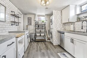 5BD Dog Friendly Family Getaway Near Downtown!