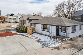 5BD Dog Friendly Family Getaway Near Downtown!