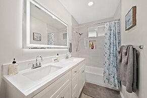 Dreamy & Relaxing Gem 12mins to DT LA