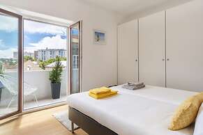 LV Premier Amoreiras AM3 Modern Space AC Lift
