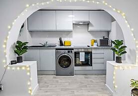 Queens Apartment By My Getaways Free Parking for one car