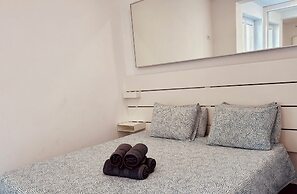 Lagos Marina and Promenade View Apartment Central
