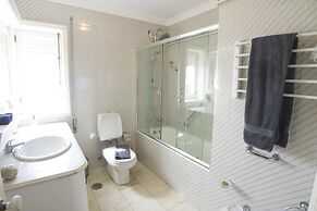 Lvpremier GR1 Beachfront Heated Pool spa Games