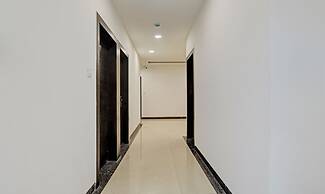 Treebo Grand Euro Pipliyahana Square