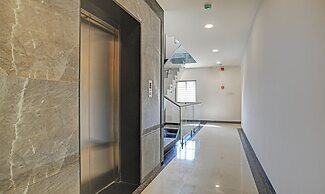 Treebo Grand Euro Pipliyahana Square