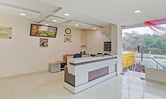 Treebo Amaya Inn Sector 72