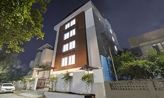 Treebo Chandraprasth Residency