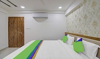 Treebo Chandraprasth Residency