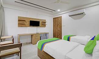 Treebo Chandraprasth Residency