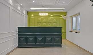 Treebo Chandraprasth Residency