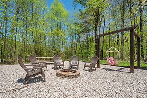 Cabin at Slope's Edge