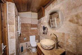 Zula Cave House