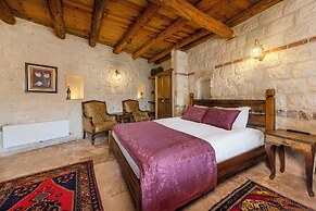 Zula Cave House