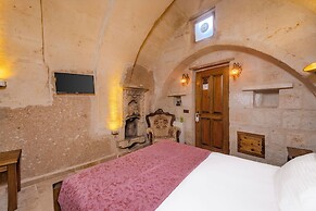Zula Cave House