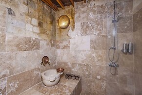 Zula Cave House