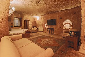 Zula Cave House