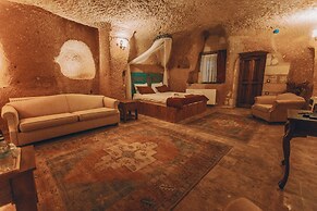 Zula Cave House