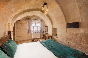 Zula Cave House