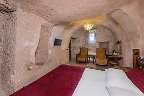 Zula Cave House