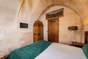 Zula Cave House