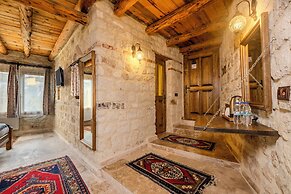 Zula Cave House