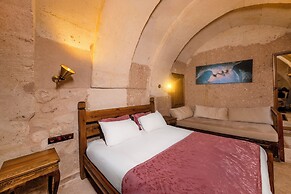 Zula Cave House