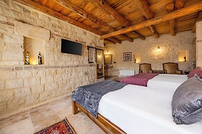 Zula Cave House